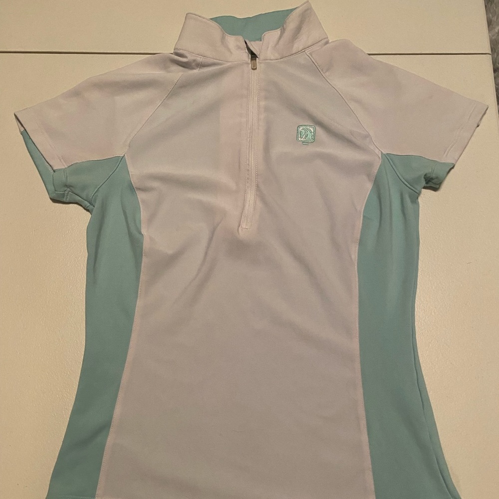 Short sleeve show shirt